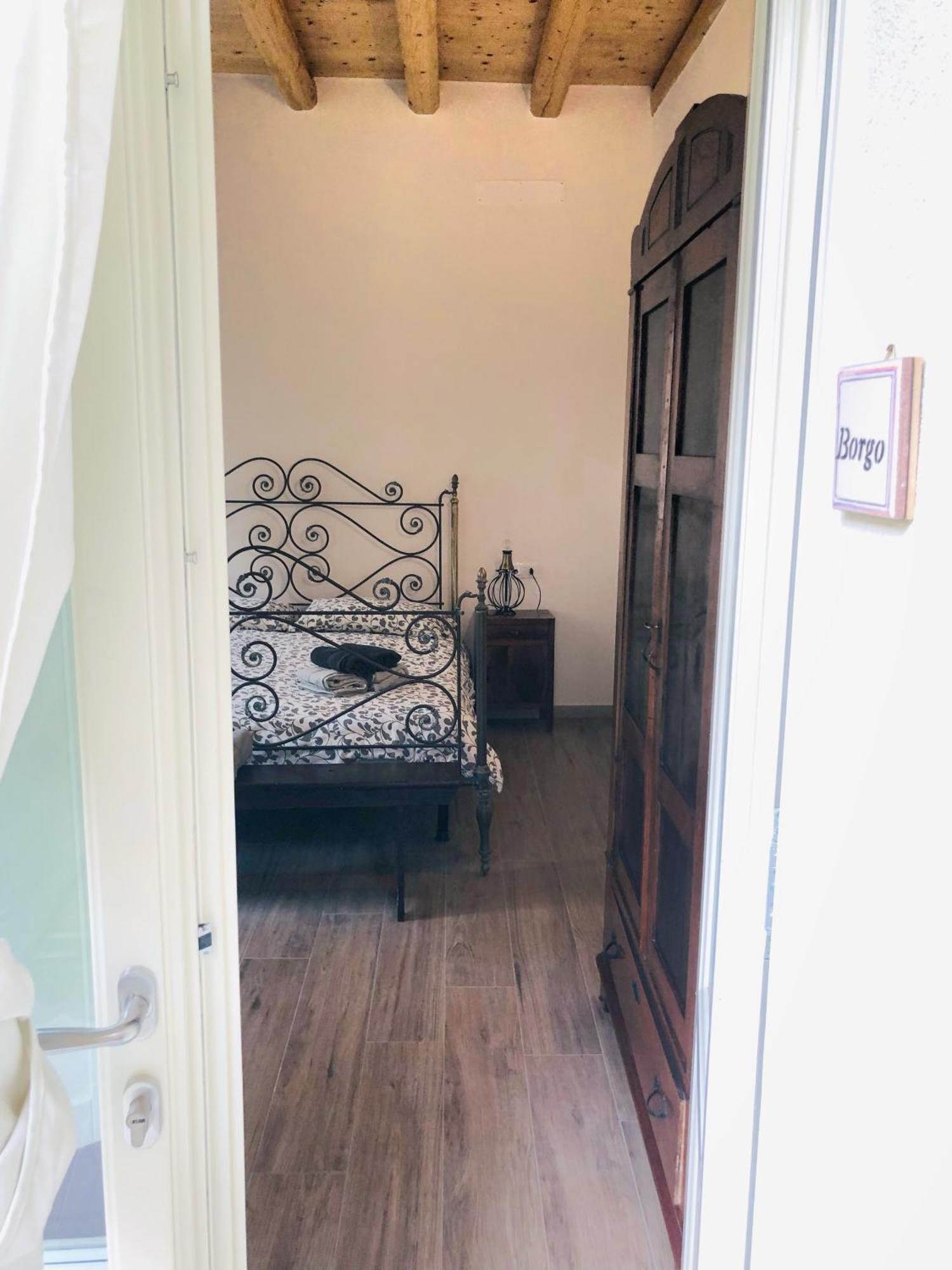 Casa Barteei Bed & Breakfast Monte Isola Exterior photo